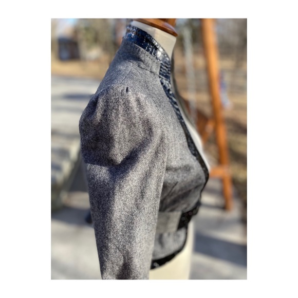 SOLD Bebe Jacket Bomber Blazer Short Bodice Cutout - Picture 13 of 16